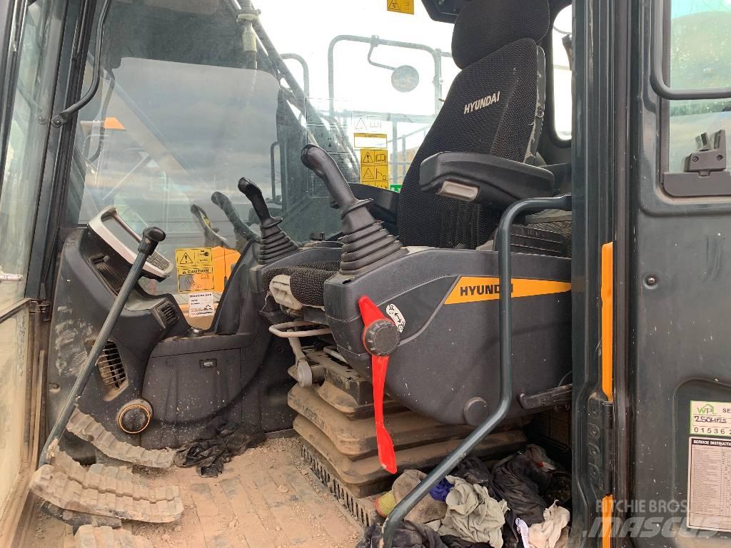 Hyundai HX220A L Pásové rýpadlá