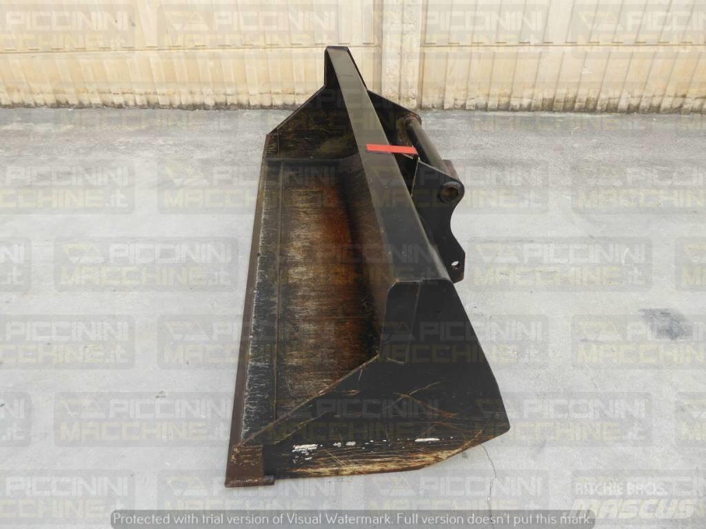 Manitou CBR1000 Lopaty
