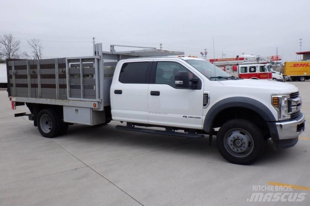 Ford F 550 XLT SD Plošinové nákladné automobily/nákladné automobily so sklápacími bočnicami