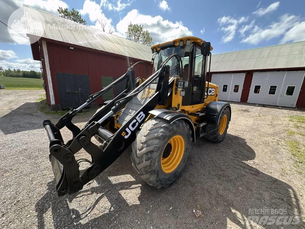 JCB 412 Kolesové nakladače