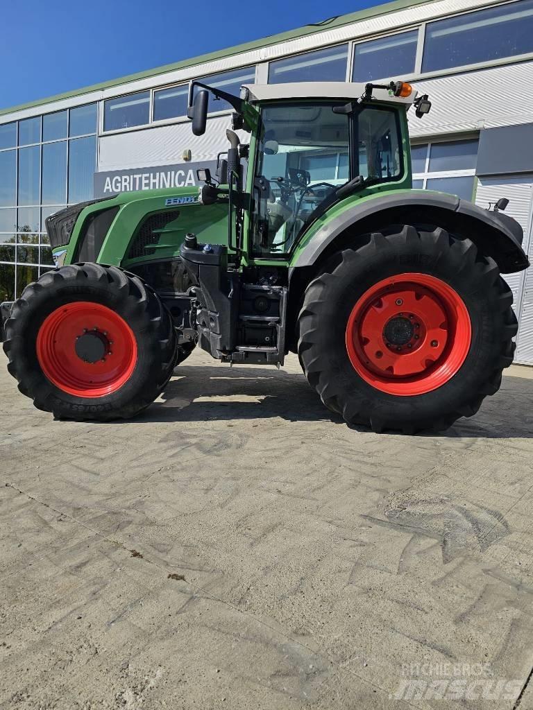 Fendt 828 Traktory