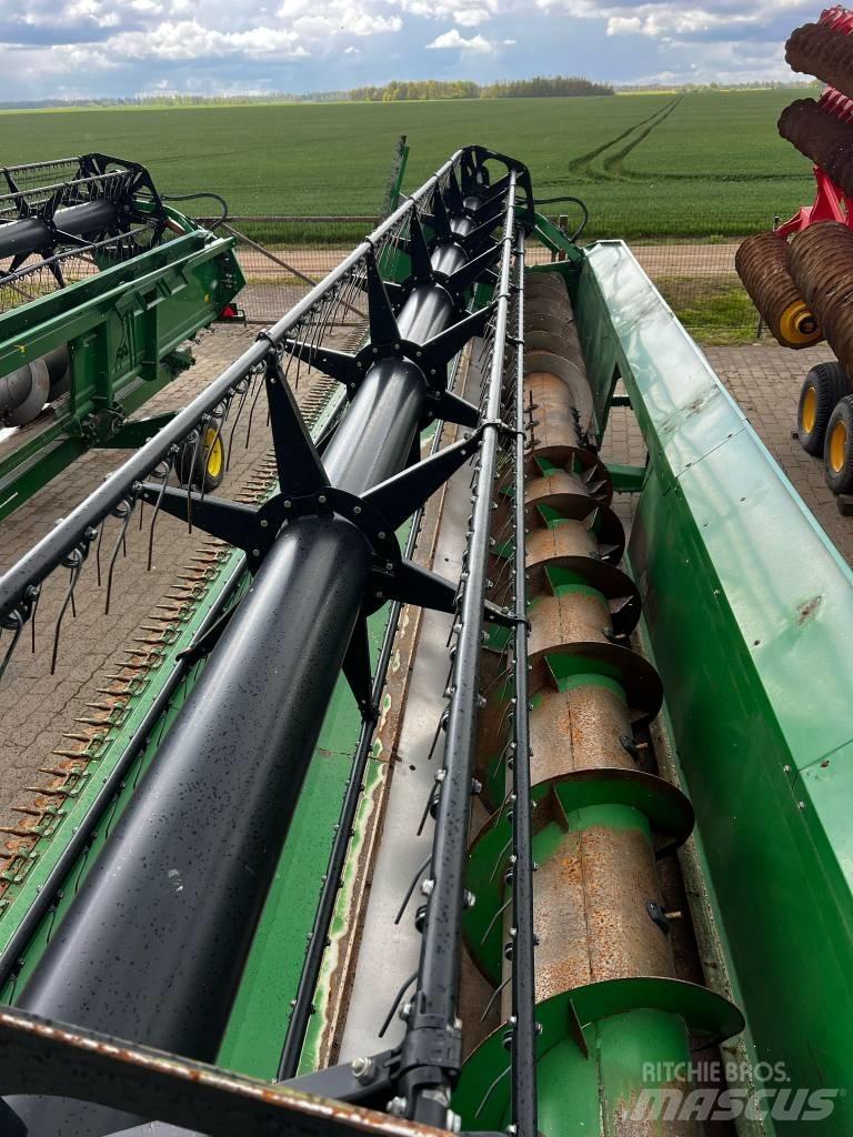John Deere 630 R Kombajnove hlavice