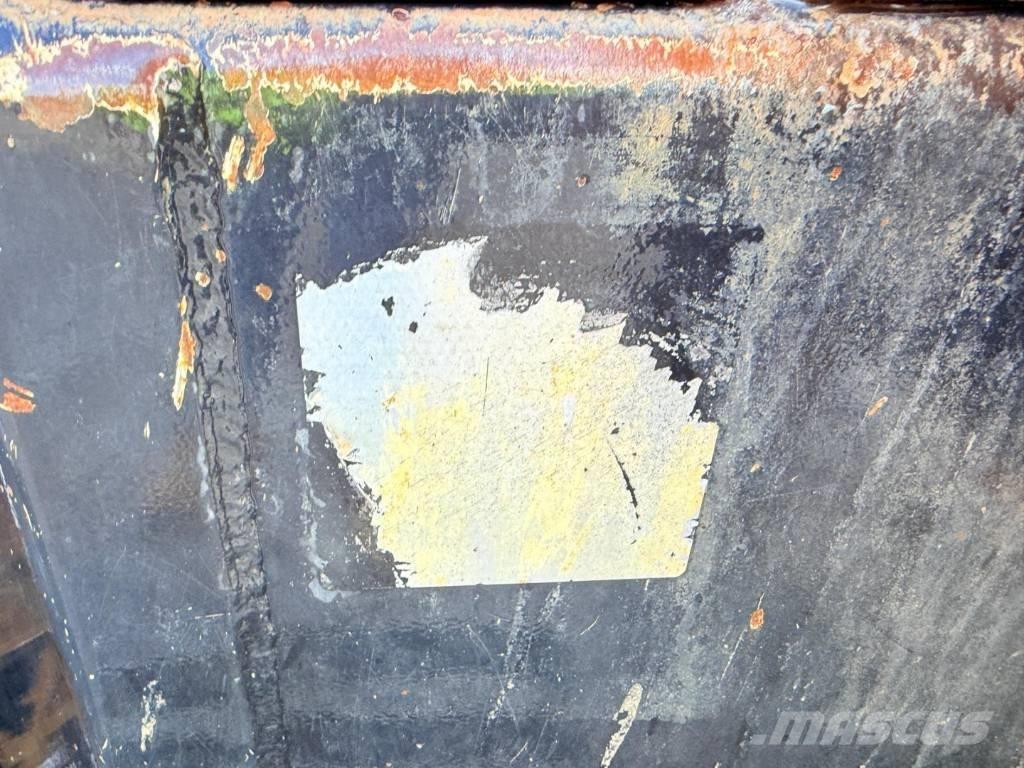 JCB 3 TST Stavebné sklápače