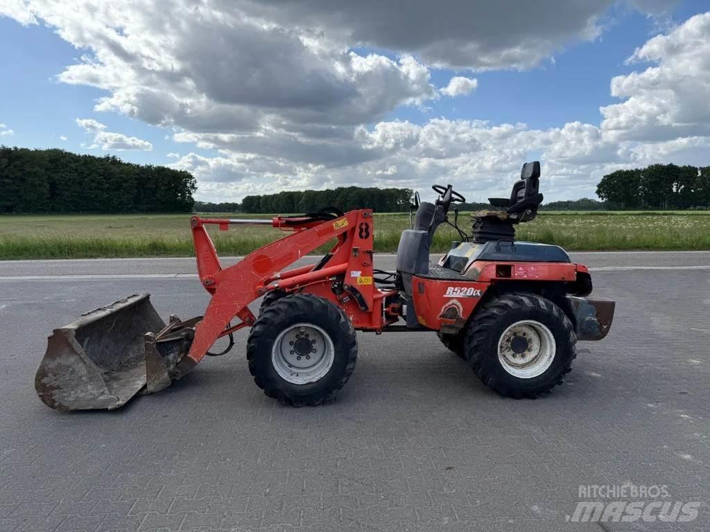 Kubota R520NH Kolesové nakladače