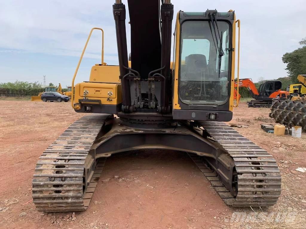 Volvo EC 290 B Pásové rýpadlá