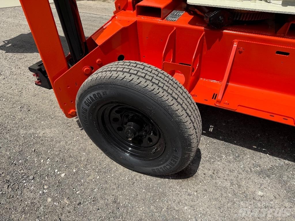 JLG T 500 J Prívesové plošiny