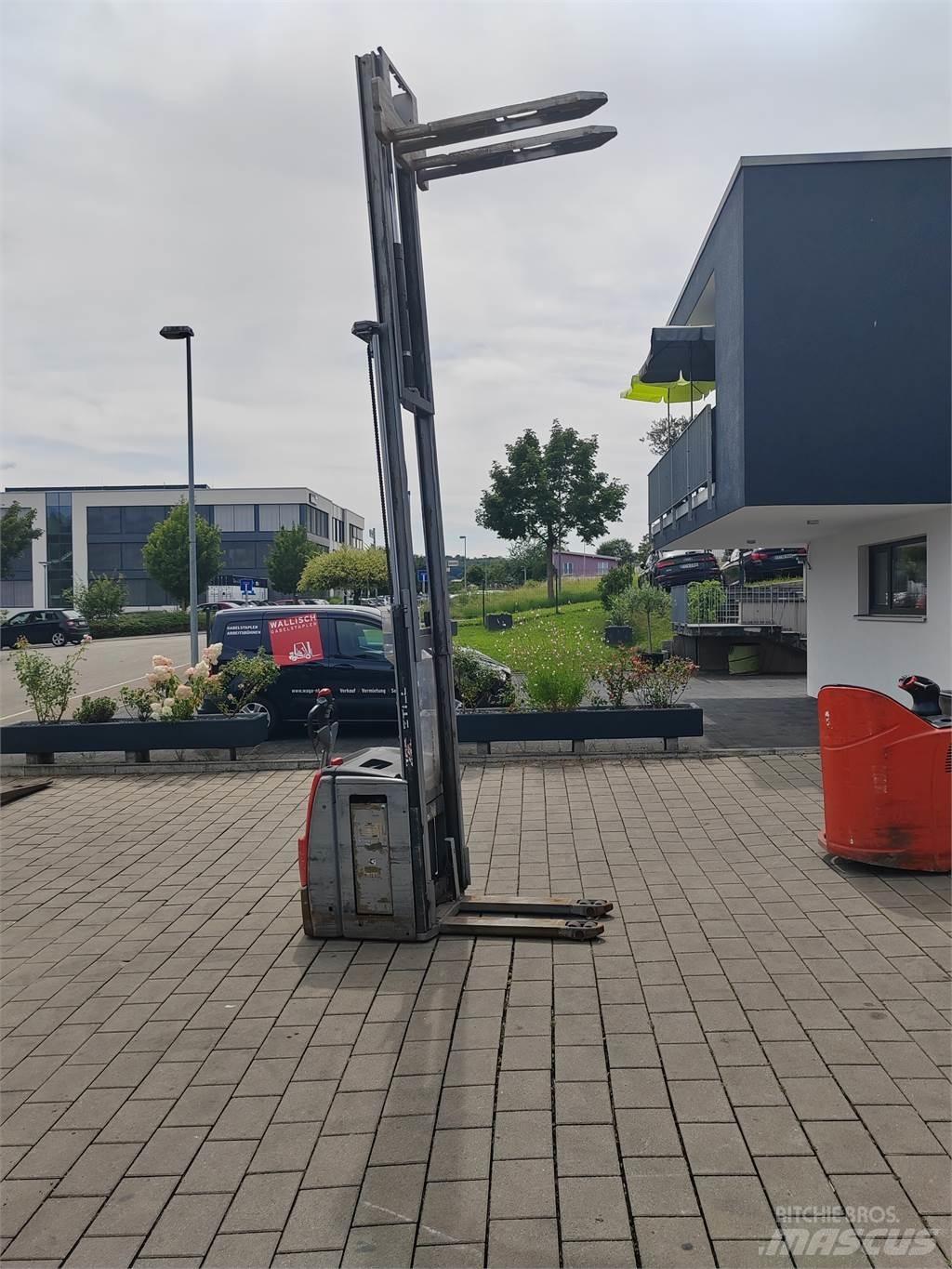 Still EXV 16 Ručne vedené vysokozdvižné vozíky