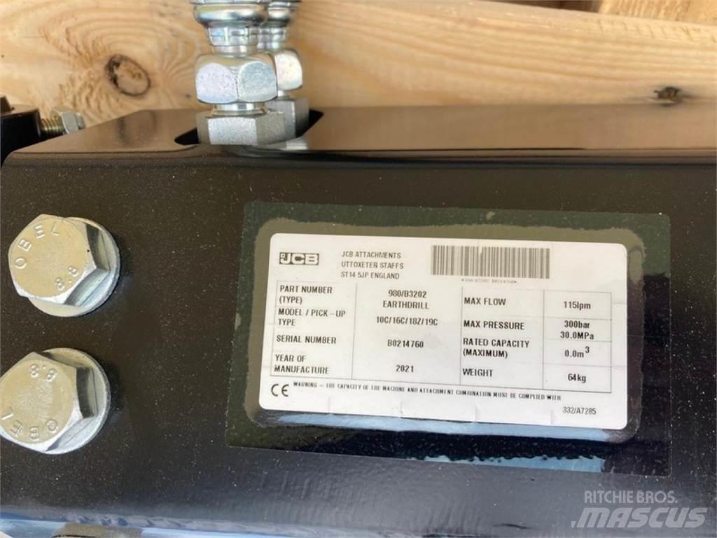 JCB B3202 Hydraulické baranidlá na zatĺkanie pilotov