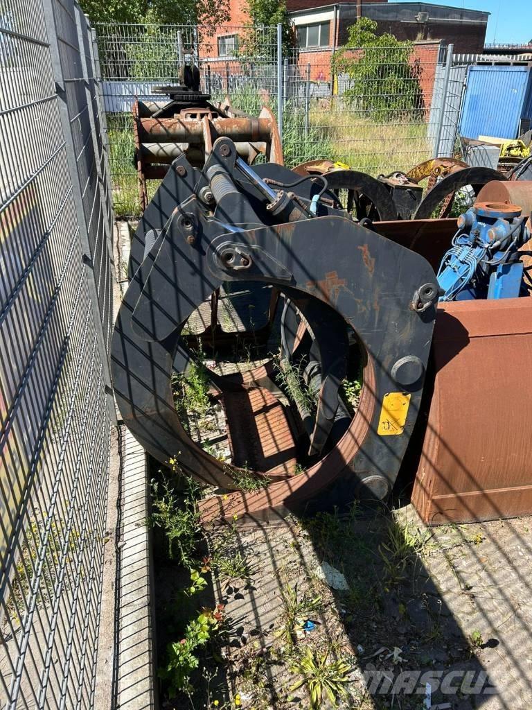 Volvo BM Holzgreifer Stroje pre manipuláciu s odpadom