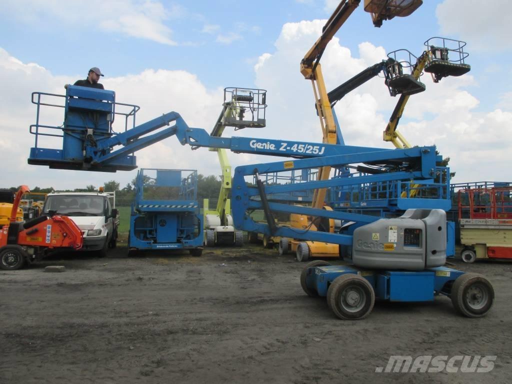 Genie Z 45/25 J DC Kĺbové plošiny