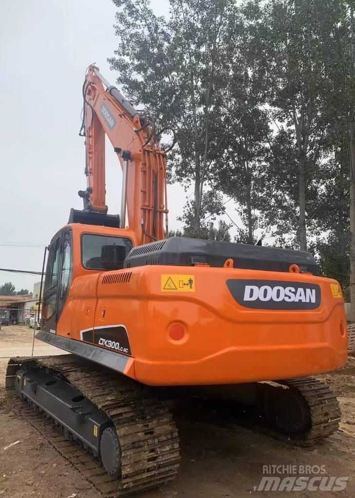 Doosan DX300LC-9C Pásové rýpadlá