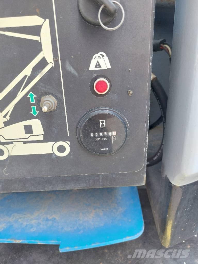 Genie Z33/18 Kĺbové plošiny