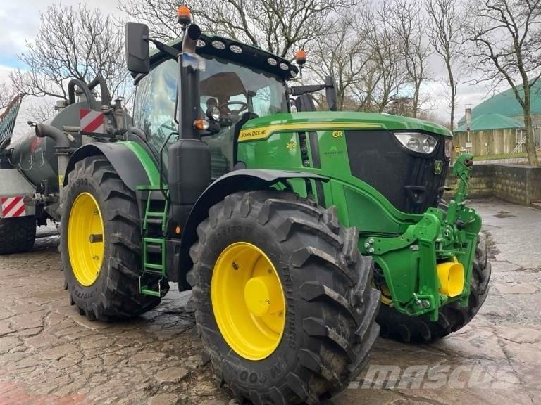 John Deere 6R 250 Traktory