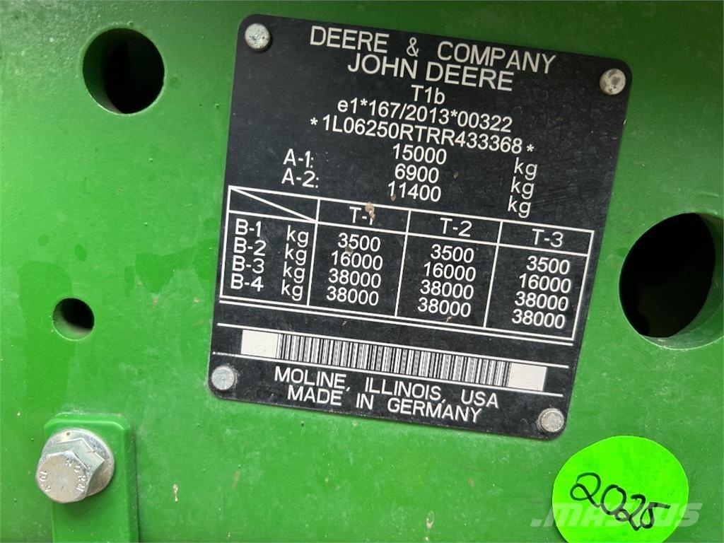 John Deere 6R 250 Traktory