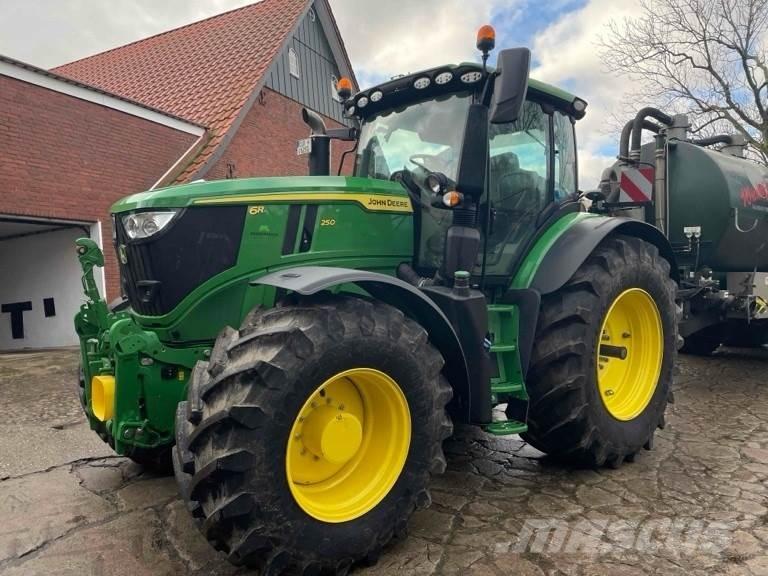 John Deere 6R 250 Traktory