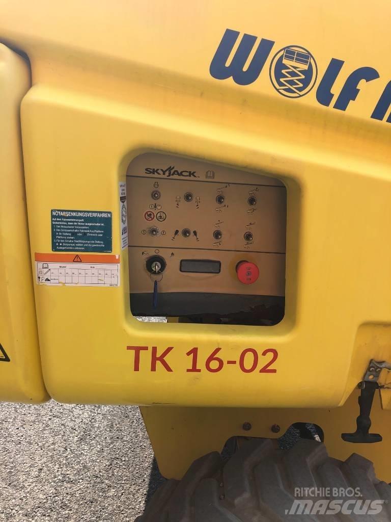 SkyJack SJ 45 T Teleskopické plošiny