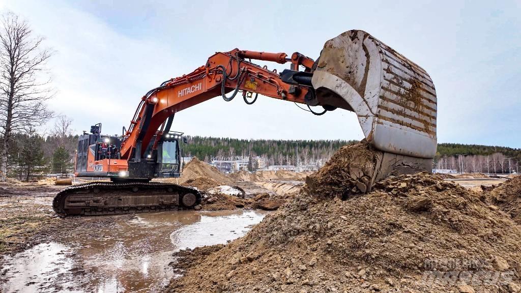Hitachi ZX530LCH-7 Pásové rýpadlá