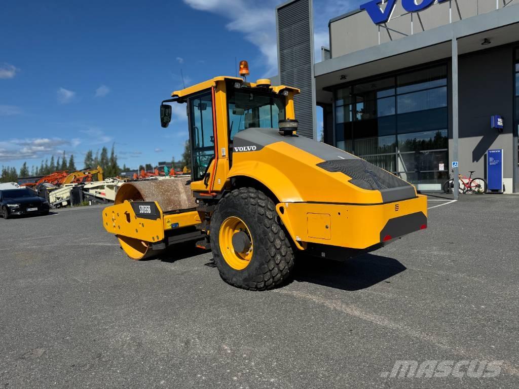 Volvo SD 135 B Ťahačové valce
