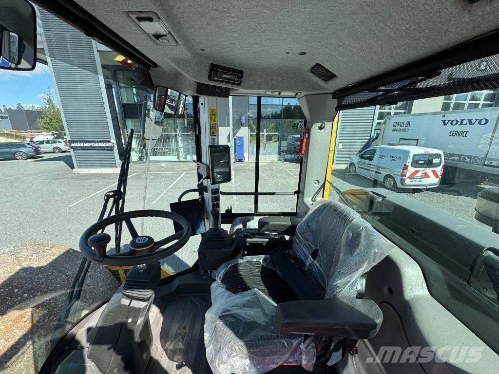 Volvo SD 135 B Ťahačové valce