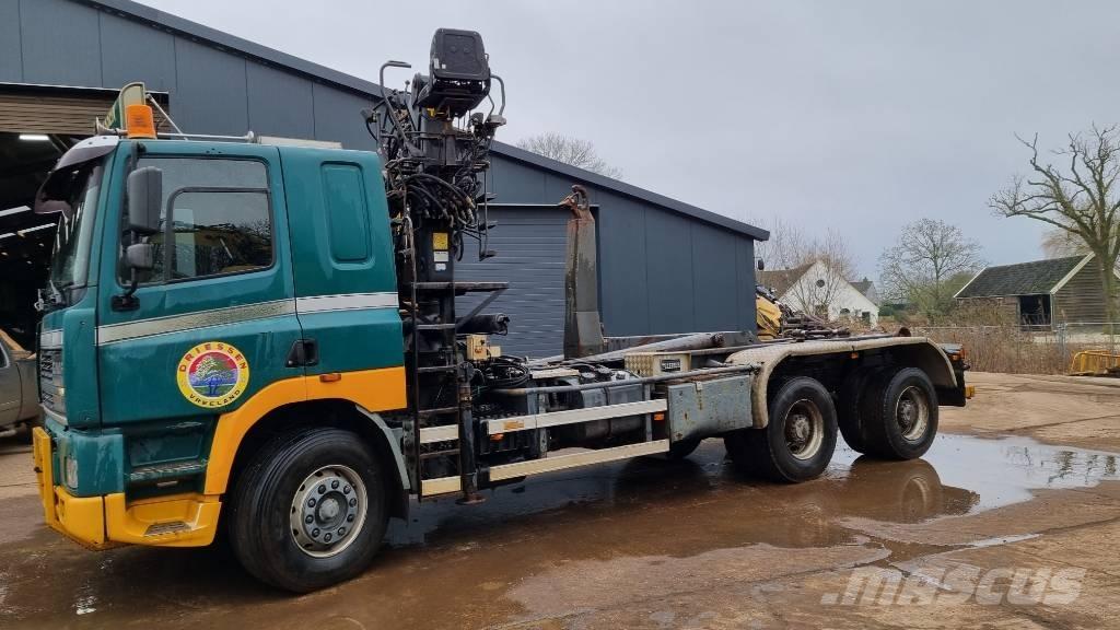 Ginaf M 3232-S Hákový nosič kontajnerov