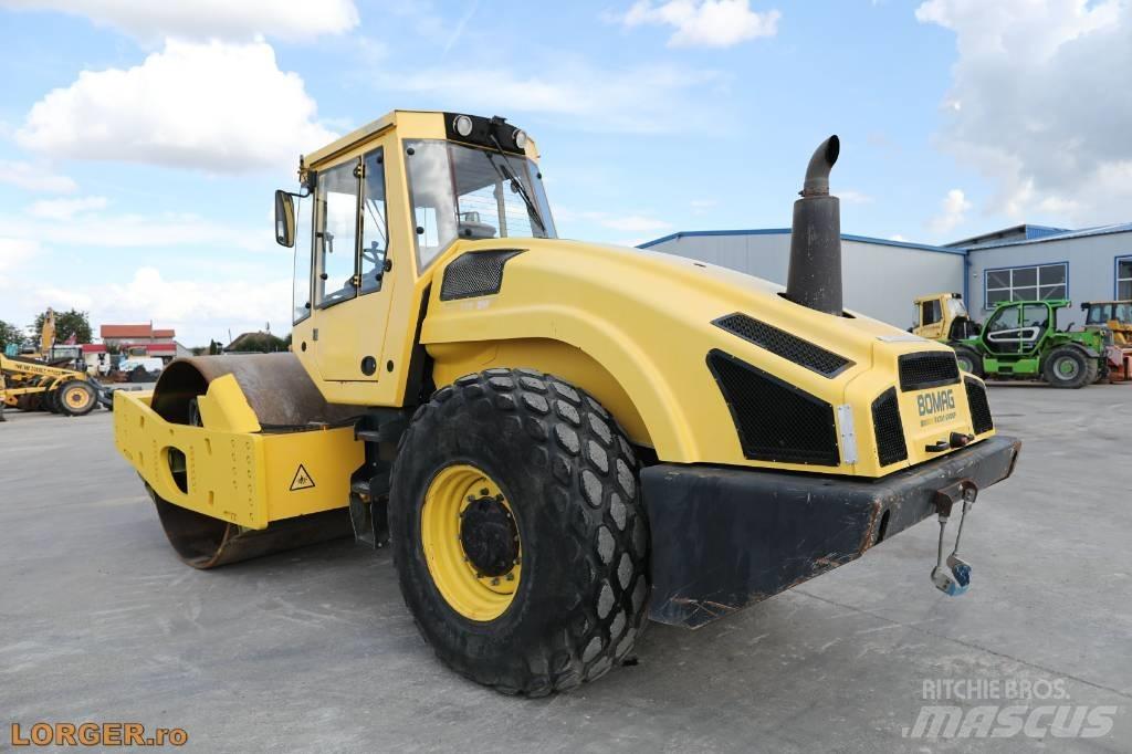 Bomag BW 219 D H-4 Ťahačové valce