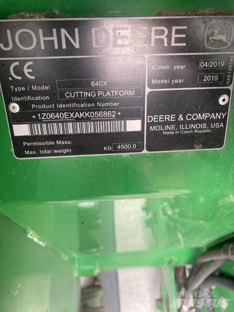 John Deere 640 X Kombinované zberacie stroje