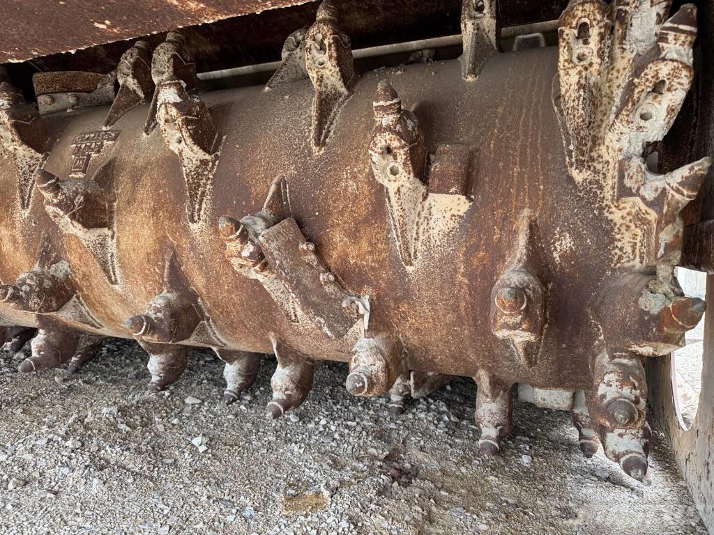 Wirtgen WS 250 Recyklovače asfaltu
