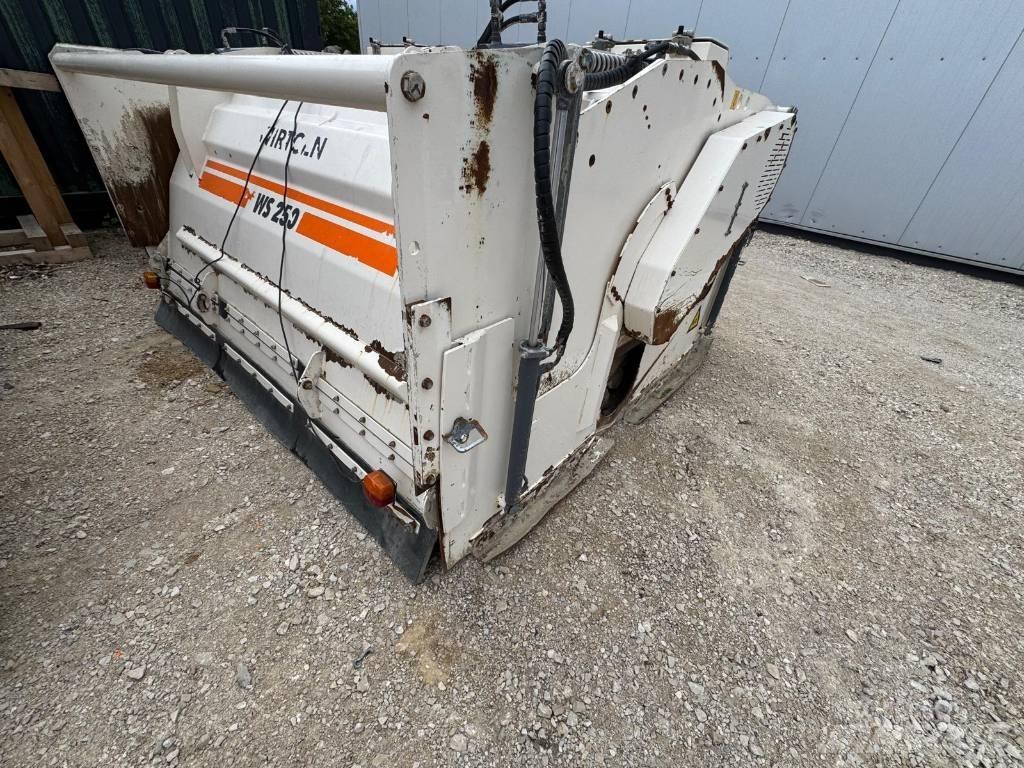 Wirtgen WS 250 Recyklovače asfaltu