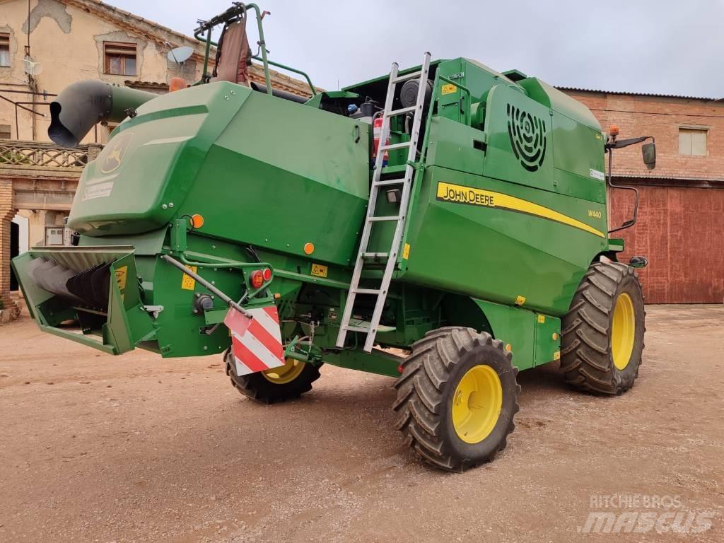John Deere W 440 Kombinované zberacie stroje