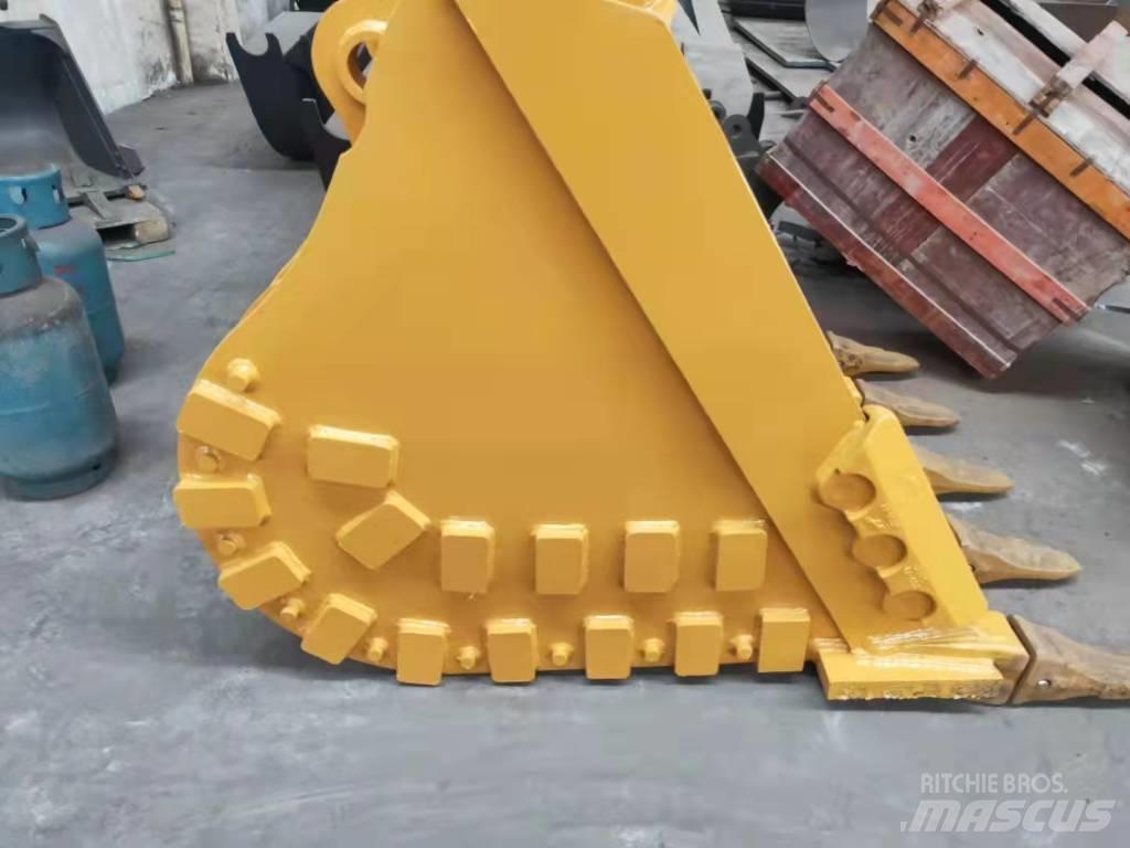 Komatsu PC200-8 Lopaty