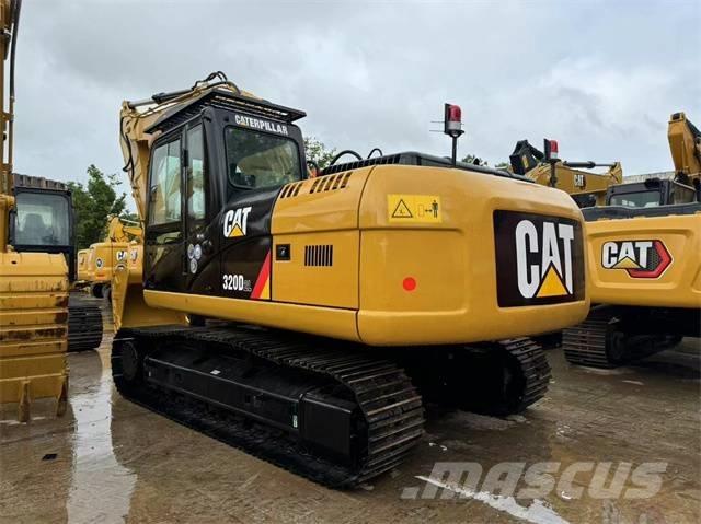 CAT 320D2L Pásové rýpadlá