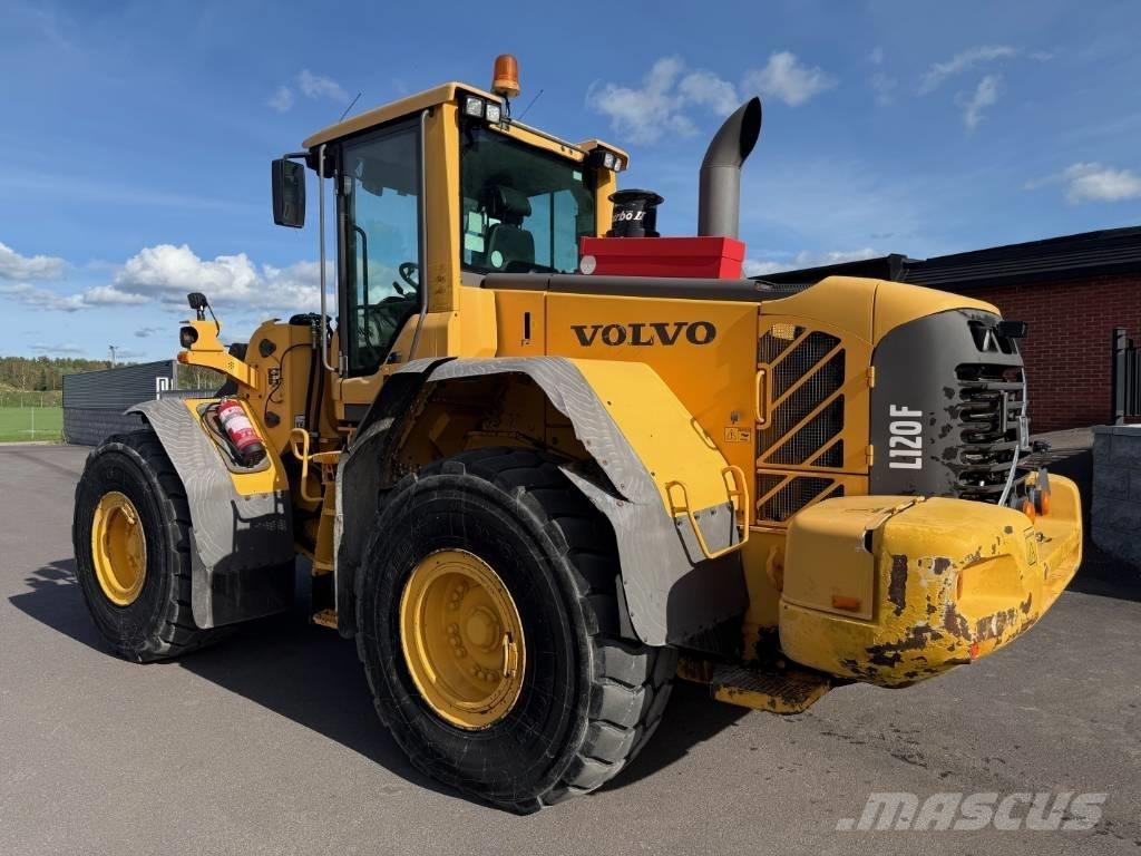 Volvo L 120 F Kolesové nakladače