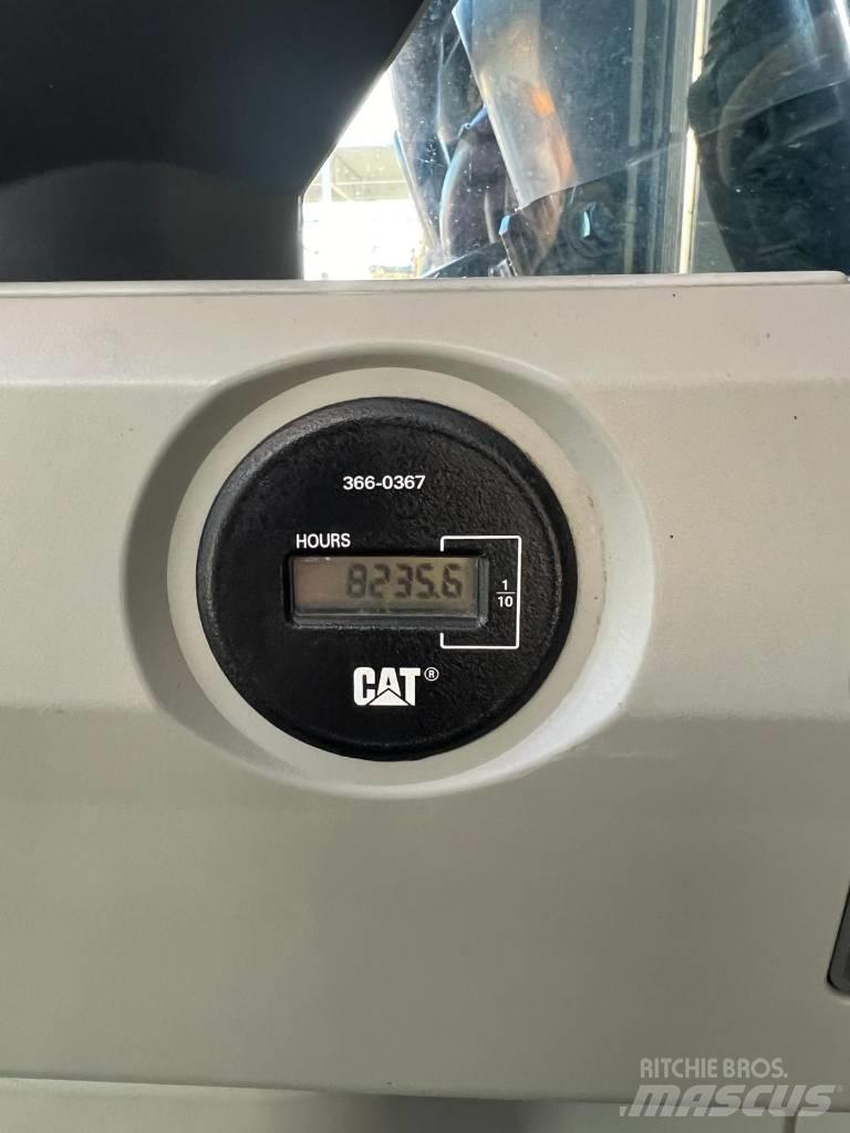 CAT 320 EL Pásové rýpadlá
