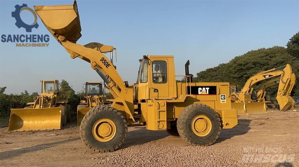 CAT 950 E Kolesové nakladače