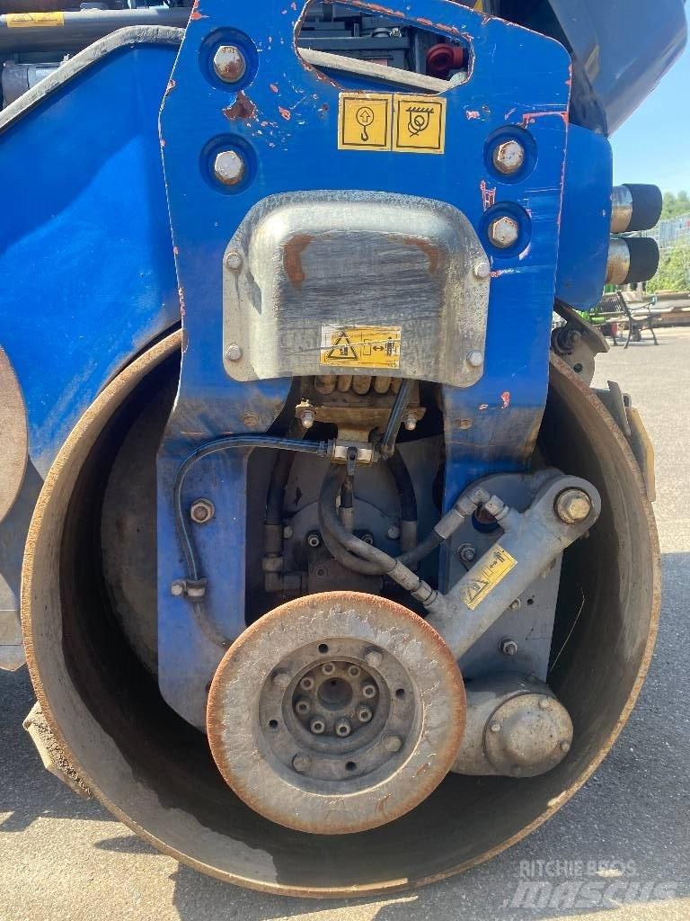 Hamm HD 12 VV Tandemové valce
