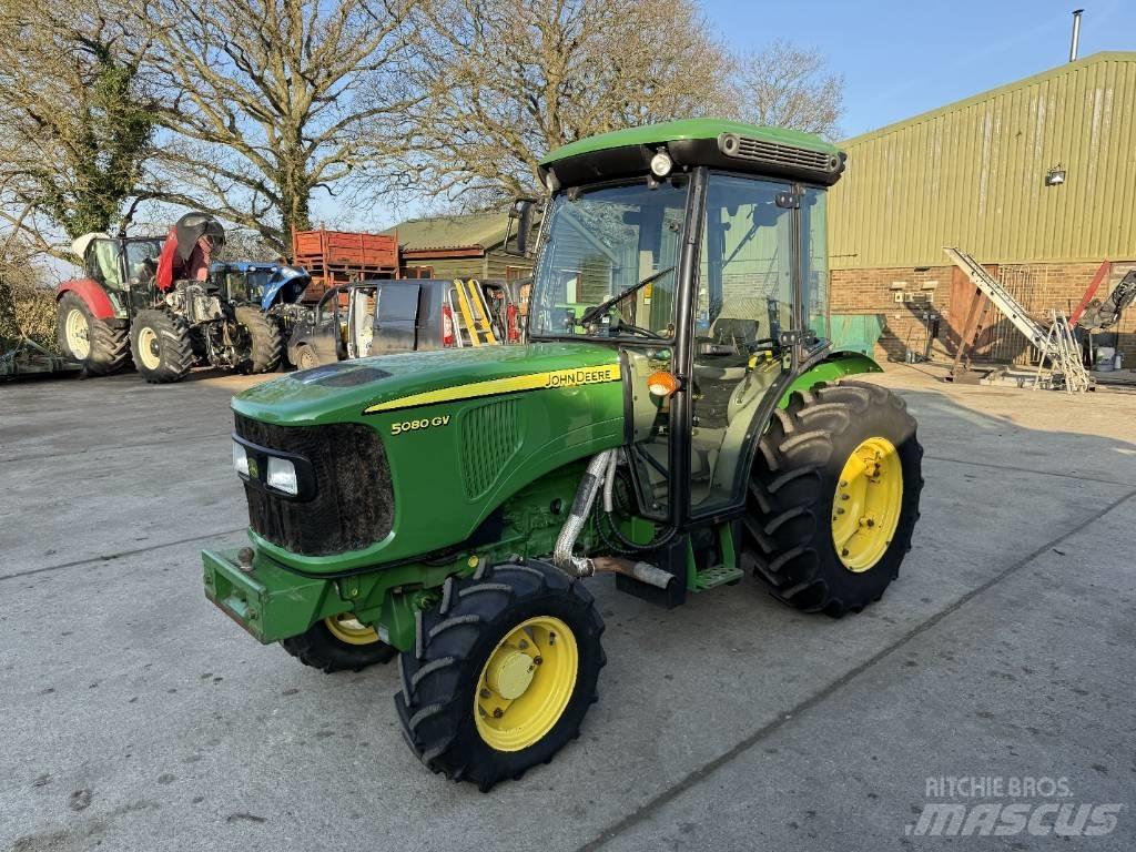 John Deere 5080 GV Traktory