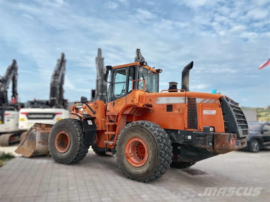 Doosan DL 300 Kolesové nakladače