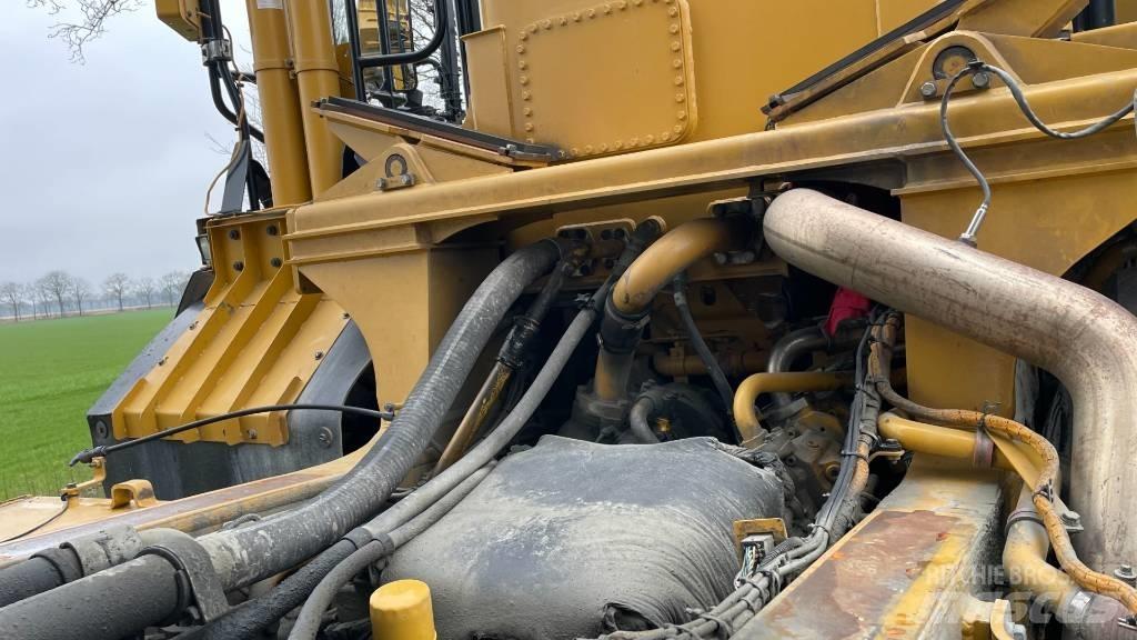 CAT 770 Kĺbové nákladné autá