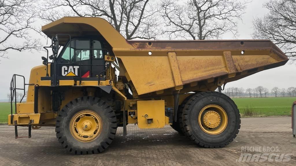 CAT 770 Kĺbové nákladné autá