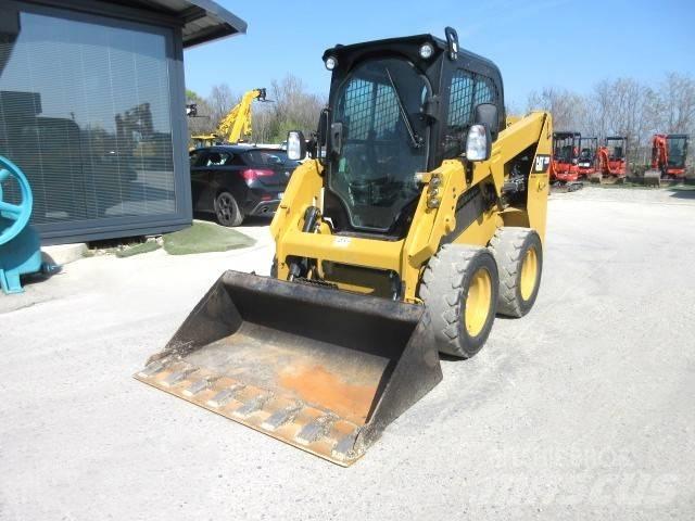 CAT 226 D Šmykom riadené nakladače