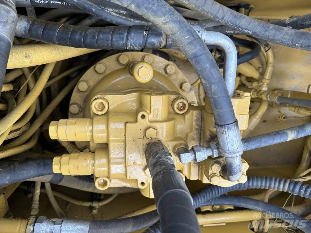 CAT 320D Pásové rýpadlá
