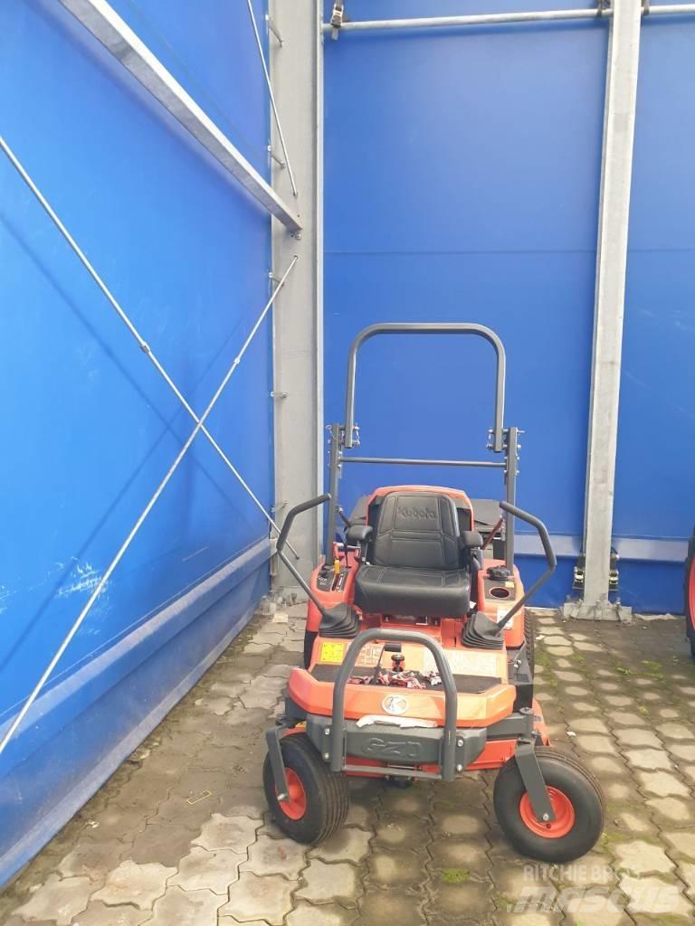 Kubota GZD 15 II Kosačky namontované a ťahané
