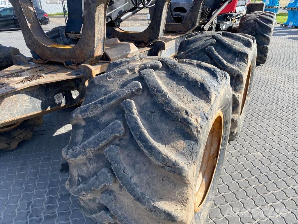 Komatsu 855 Lesné traktory