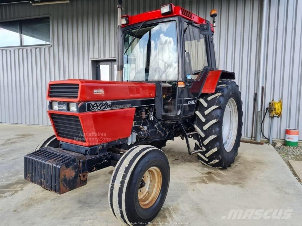 Case IH 856 XL Traktory