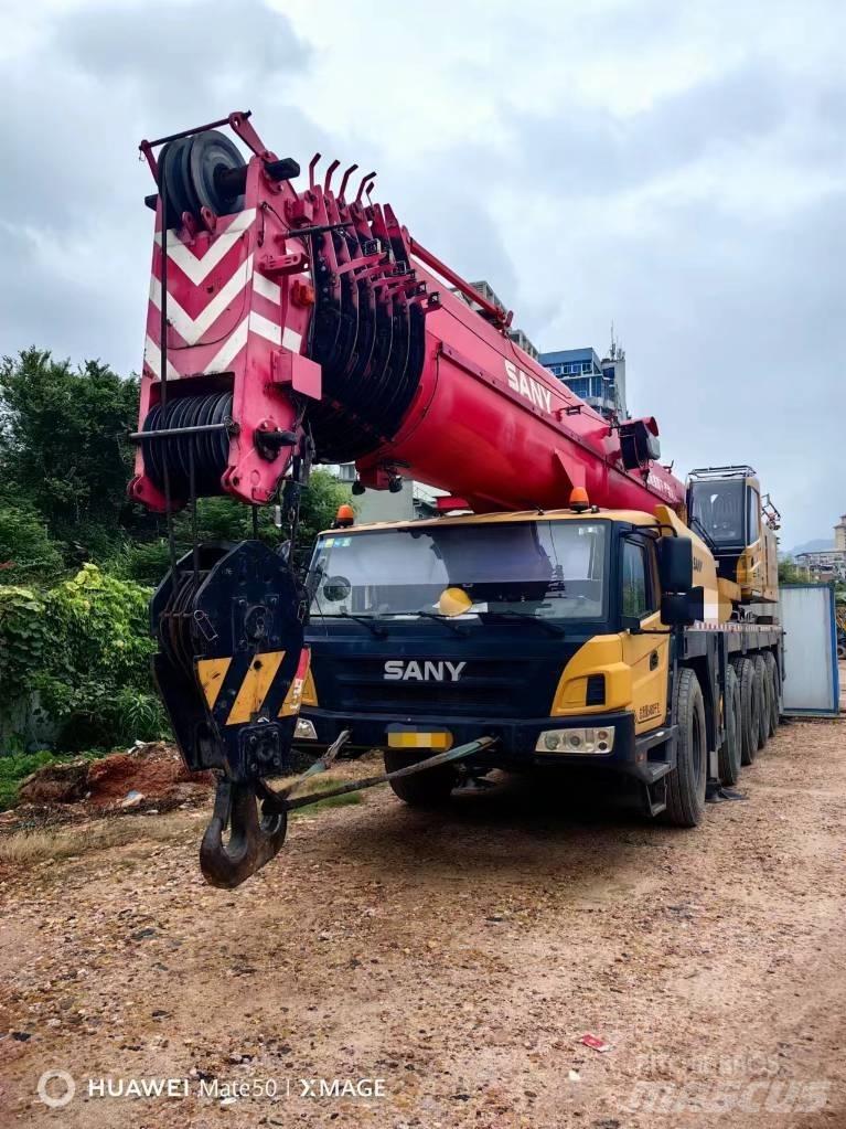 Sany SAC1300T Univerzálne terénne žeriavy