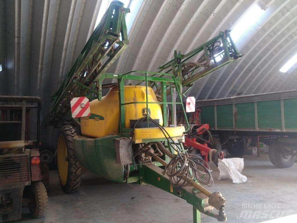John Deere 732 Ťahané postrekovače