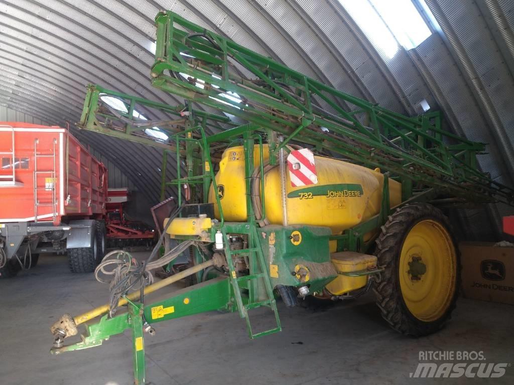John Deere 732 Ťahané postrekovače