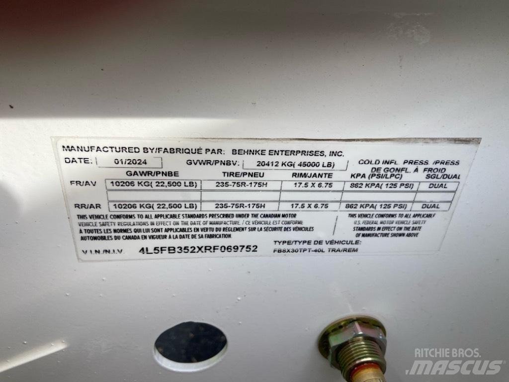 Behnke 8X30TPT-40L Nízko rámové nákladné automobily