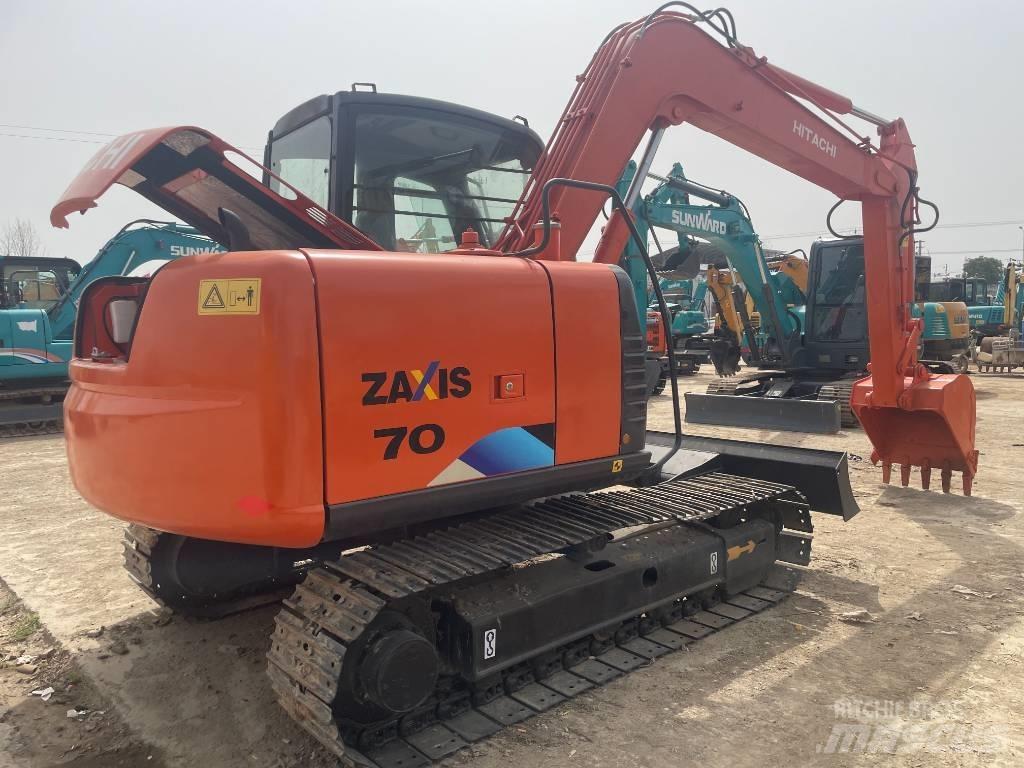 Hitachi ZX 70 Midi rýpadlá 7 t - 12 t