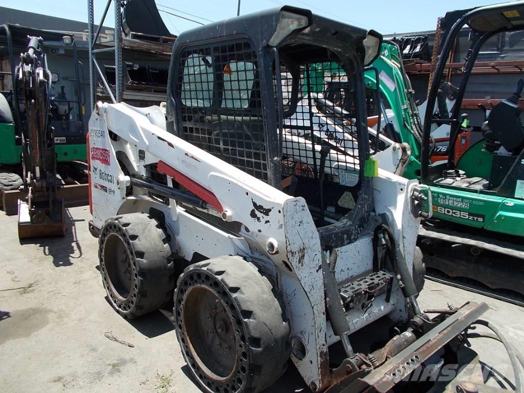 Bobcat S510 Šmykom riadené nakladače